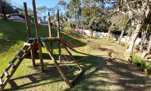 Chácara em Condomínio Fechado em Ibiúna!!