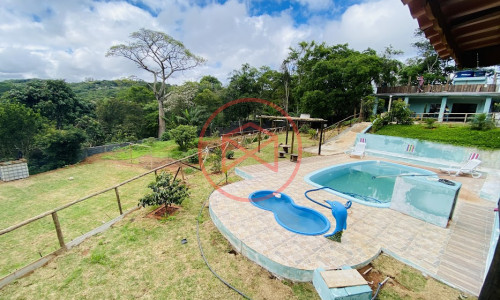 Chácara Próximo do Centro de Ibiúna!!