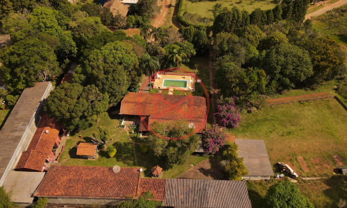 Chácara Antes do Centro de Ibiúna!!