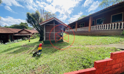 Chácara Antes do Centro de Ibiúna!!