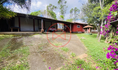 Chácara Antes do Centro de Ibiúna!!