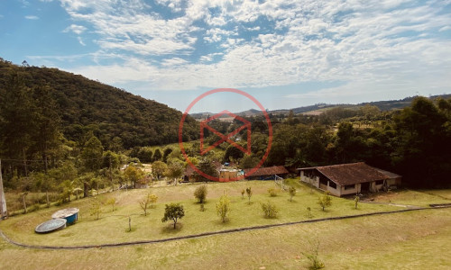 Chácara com 12.500 mts em Ibiúna!!