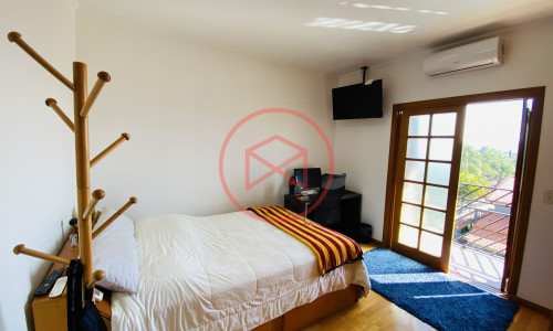 Casa em Condomínio de Alto Padrão!