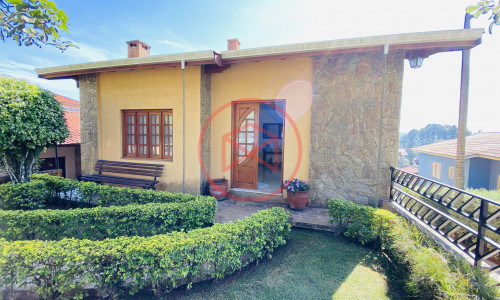 Casa em Condomínio de Alto Padrão!