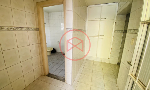 Casa Comercial no Centro de Ibiúna