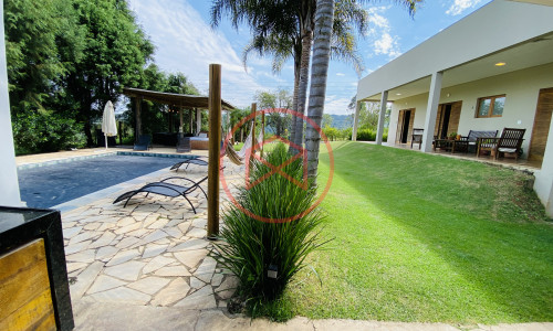 Chácara em Condomínio Fechado - Interior de São Paulo Ibiúna