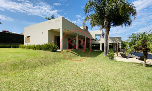 Chácara em Condomínio Fechado - Interior de São Paulo Ibiúna