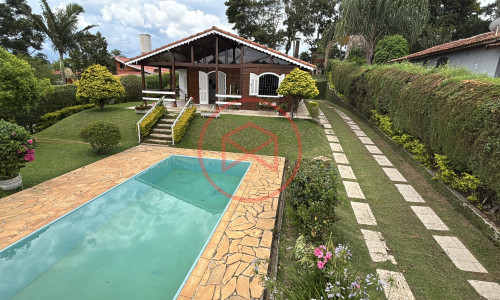 Chácara em condomínio Fechado Próximo ao centro de Ibiúna