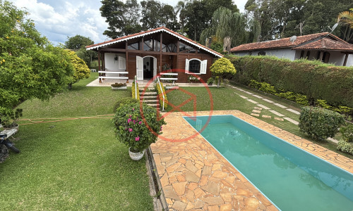 Chácara em condomínio Fechado Próximo ao centro de Ibiúna