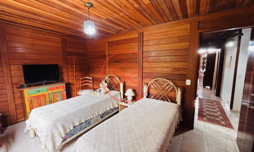 Chácara em condomínio Fechado Próximo ao centro de Ibiúna