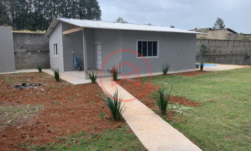 Chácara em Ibiuna, antes do centro.