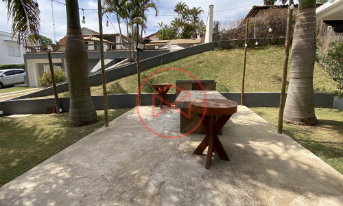 Casa em Condomínio Fechado antes do centro de Ibiúna.