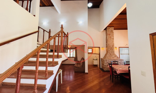 Chácara em Condomínio Fechado em Ibiúna. Interior de SP