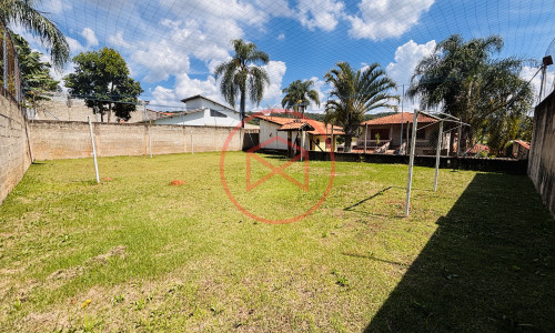 Chácara em Condomínio Fechado em Ibiúna. Interior de SP