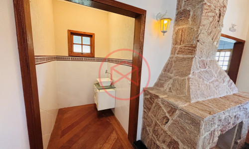 Chácara em Condomínio Fechado em Ibiúna. Interior de SP