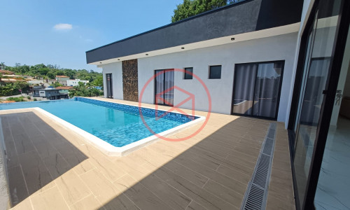 Chácara em Condomínio Antes do Centro de Ibiúna. Interior de SP