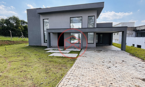 Chácara em Condomínio Fechado em Ibiúna