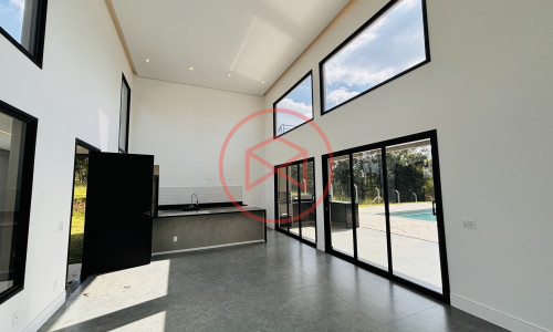 Chácara em Condomínio Fechado em Ibiúna