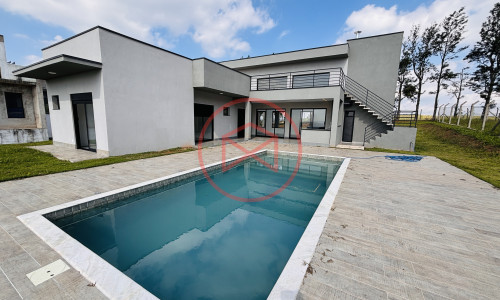 Chácara em Condomínio Fechado em Ibiúna