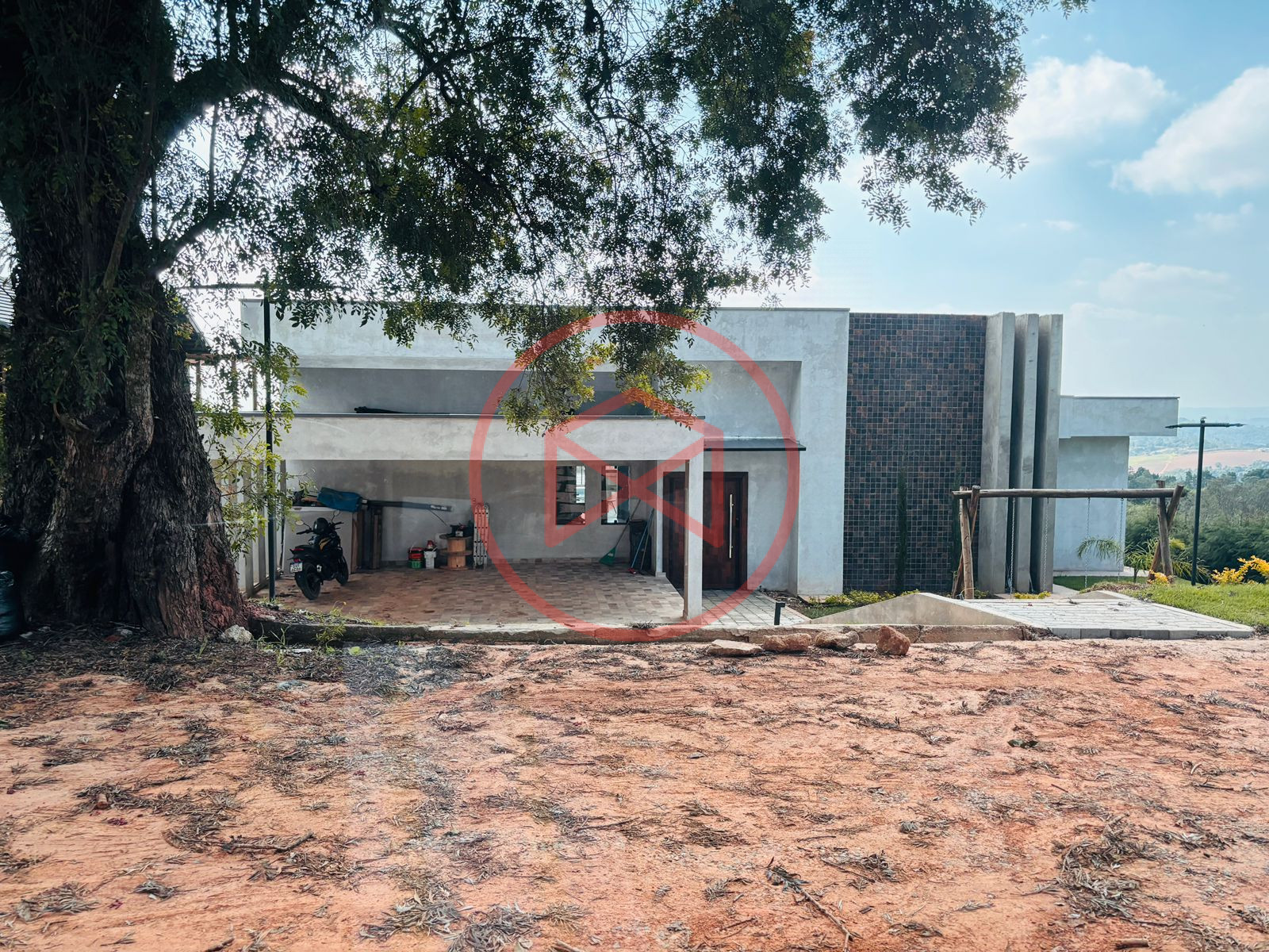 Chácara em Condomínio Fechado em Ibiúna