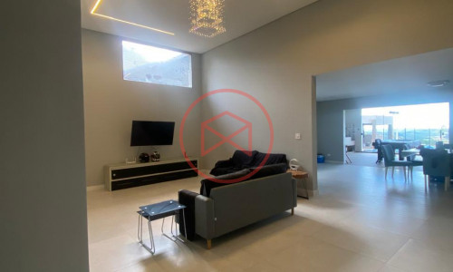 Chácara em Condomínio Fechado em Ibiúna