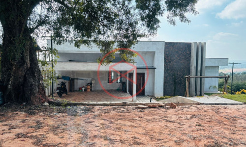 Chácara em Condomínio Fechado em Ibiúna