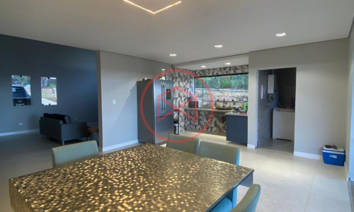 Chácara em Condomínio Fechado em Ibiúna