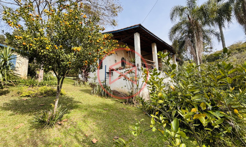 Chácara em Condomínio com acesso a Represa de Ibiúna