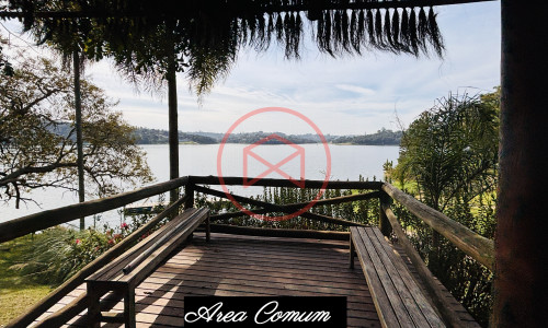 Chácara em Condomínio com acesso a Represa de Ibiúna