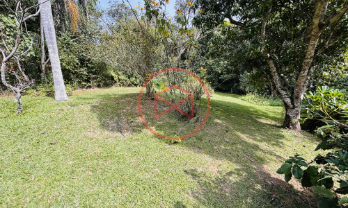 Chácara em Condomínio com acesso a Represa de Ibiúna