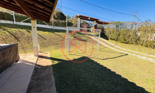 Chácara em Condomínio Fechado em Ibiúna
