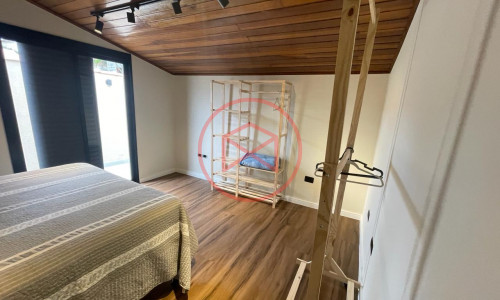 Casa em Condomínio Fechado Antes do Centro de Ibiúna