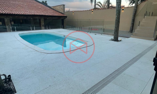 Casa em Condomínio Fechado Antes do Centro de Ibiúna