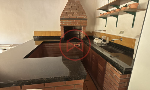 Chácara em Condomínio Fechado Antes do Centro de Ibiuna