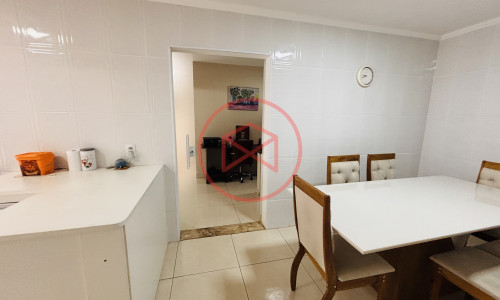Casa no centro de Ibiúna SP