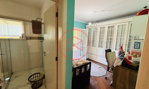 Casa em Condomínio Fechado no Centro de Ibiúna