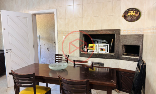 Casa em Condomínio Fechado no Centro de Ibiúna