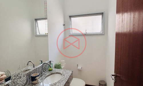 Chácara em Condomínio Fechado Próximo do Centro de Ibiúna.